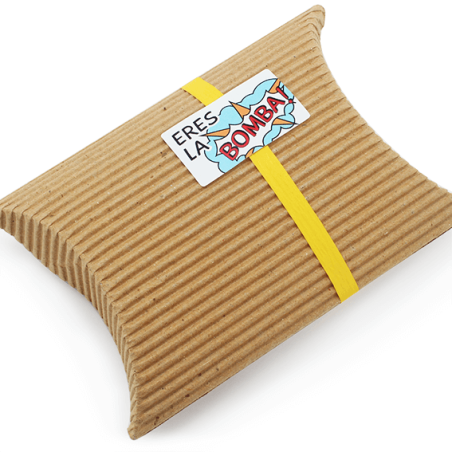 En Gran Velada puedes comprar pegatinas para el packaging de tus regalos, como estas eres la bomba. Amplio catálogo de pegatinas