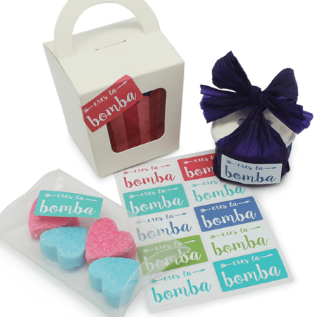 En Gran Velada puedes comprar pegatinas para packaging, como este modelo "eres la bomba" flechazo. Servicio de personalizacion. 