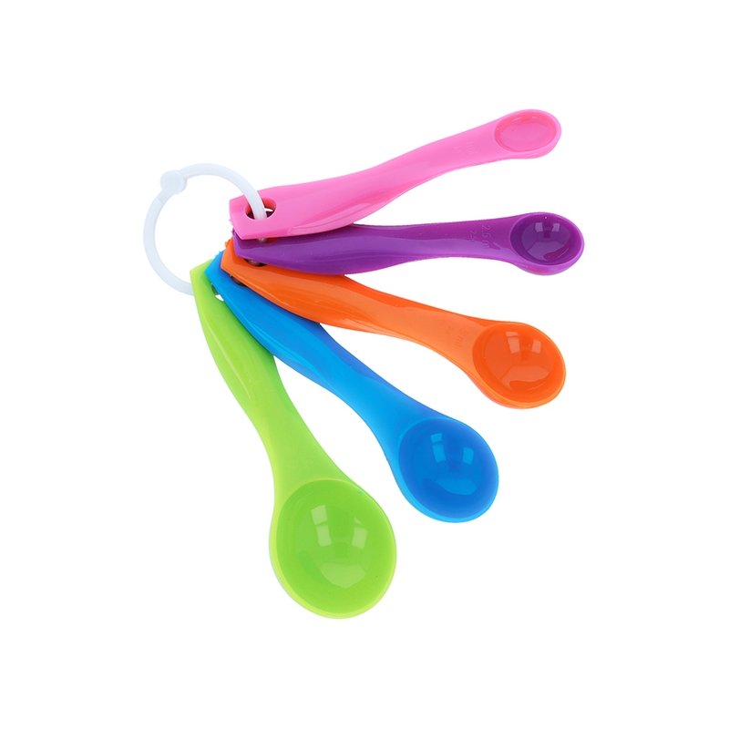 ¡Descubre el Set de 5 cucharas medidoras en Gramos y Mililitros que necesitas para tus creativas recetas DIY! ¡Envíos rápidos y 