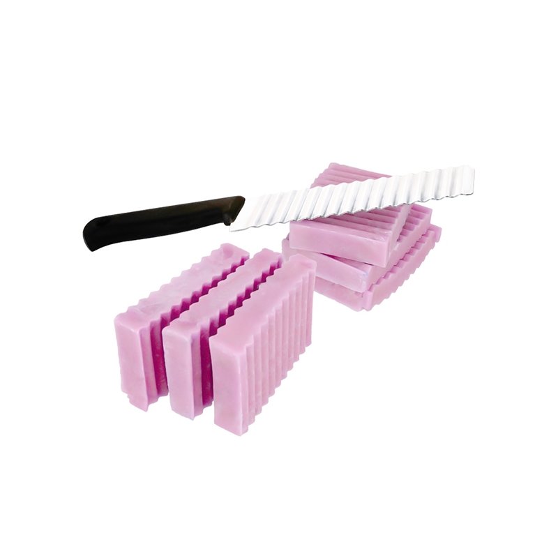 Cuchillo para cortar jabón con hoja ondulada de metal. Resistente y fácil de usar. ¡Compra ahora con envíos rápidos y crea con p