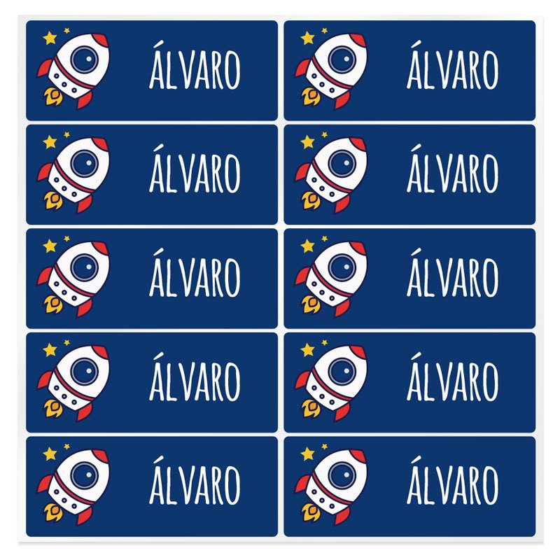 En Gran Velada puedes comprar pegatinas infantiles, como este modelo con un cohete para personalizar con nombre o una palabra. E
