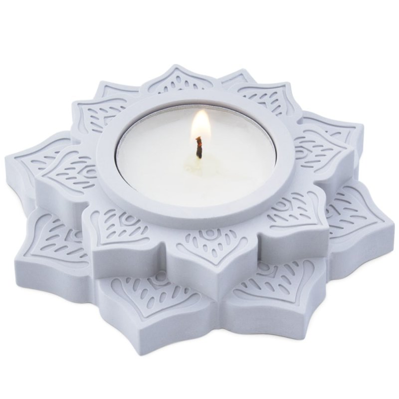 Descubre en Gran Velada exquisito molde de silicona para portavelas con diseño de loto. ¡Resistente, fácil de usar y envíos rápi