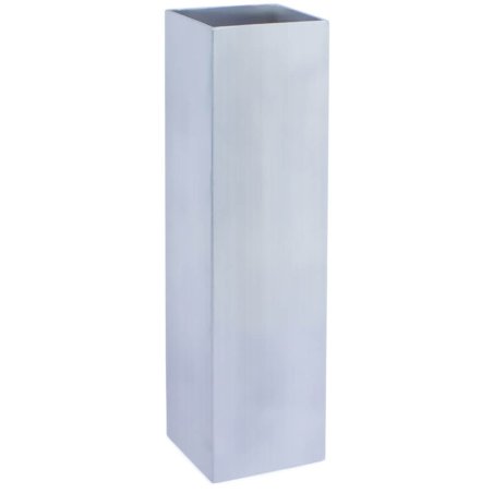 En Gran Velada puedes comprar moldes para hacer velas, como este cuadrado de metal de 4x4x15 cm. ¡Resistente y fácil de usar! En