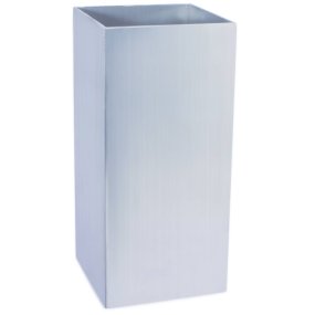 Molde de metal quadrado 7x7x15 cm para velas