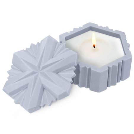 Descubre en Gran Velada los mejores moldes de silicona para crear recipientes para velas, como el molde Estrella Diamond. ¡Fácil