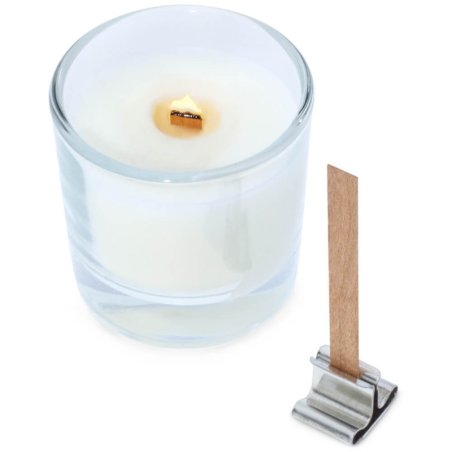 Descubre en Gran Velada las exclusivas mechas de madera para velas de 8x90 mm con soporte metálico. Perfectas para crear velas ú