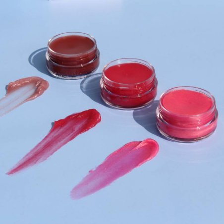 Aprende a hacer balsamo de labios casero con este completo kit de Gran Velada. Incluye materiales e instrucciones. Facil de hace