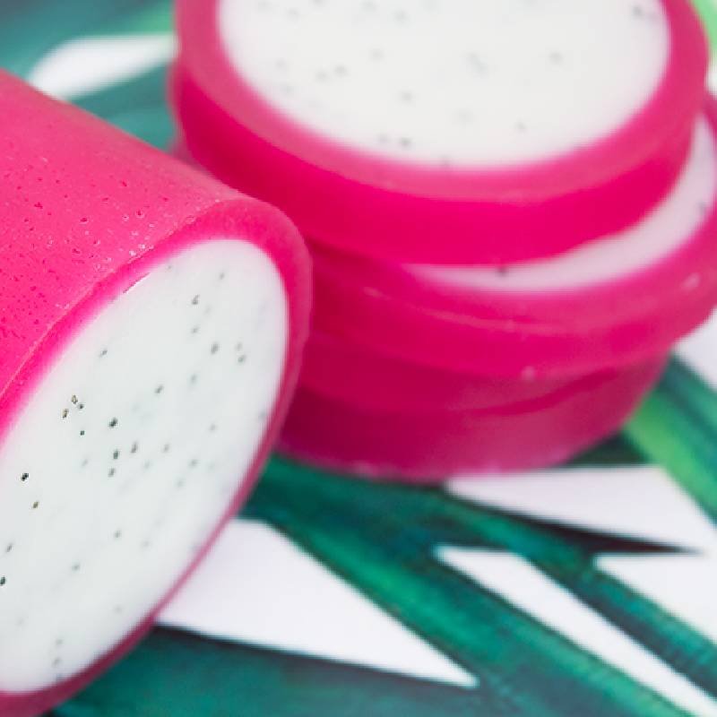 En Gran Velada puedes comprar el kit todo incluido para hacer jabon de pitahaya. Incluye materiales + receta. Facil de usar. Env