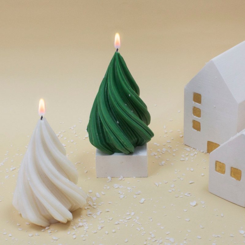 Compra el kit para hacer 2 velas de árbol de Navidad grande en Gran Velada. Incluye materiales e instrucciones. ¡Perfecto para d