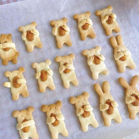 Descubre el set cortapastas animales con sellos para caras en Gran Velada. Ideal para repostería y manualidades. ¡Compra ahora! 