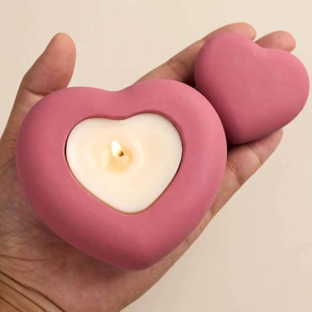 Compra molde corazón con tapa en Gran Velada. Ideal para hacer recipientes para velas con cemento, resina o escayola. ¡Silicona 