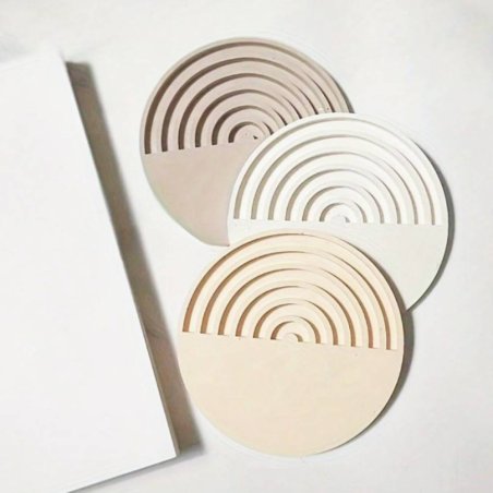 Crea posavasos elegantes con el molde posavasos media luna con rayas. Silicona flexible y antiadherente, ideal para cemento, res