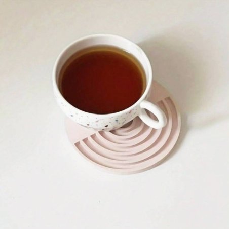 Crea posavasos elegantes con el molde posavasos media luna con rayas. Silicona flexible y antiadherente, ideal para cemento, res