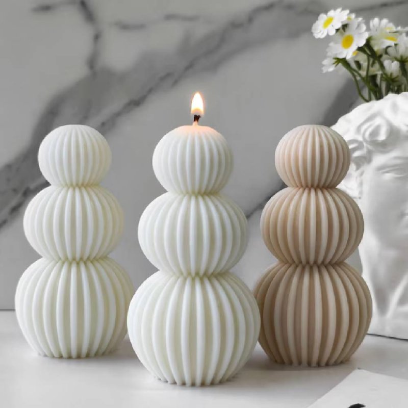 Molde para velas de 3 esferas estriadas. Diseño moderno y fácil de desmoldar. Ideal para centros de mesa. ¡Haz tus velas en Gran