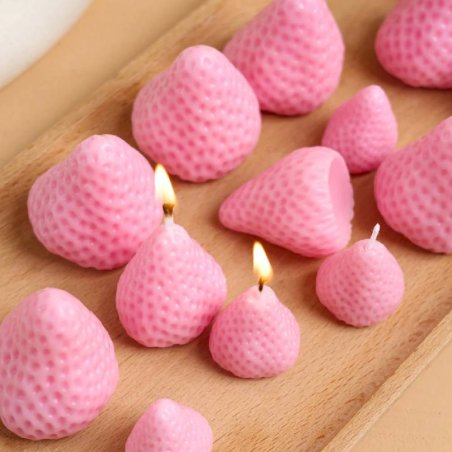 Haz velas o jabones con forma de fresa gracias a este molde en silicona. Realista, flexible y muy fácil de usar. - Cómo hacer Mo