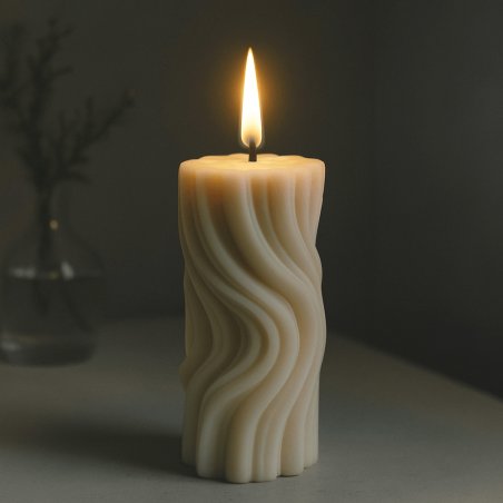 ¡Descubre nuestros exclusivos moldes de silicona para velas en Gran Velada! Moldea tus creaciones con el elegante tubular flor s