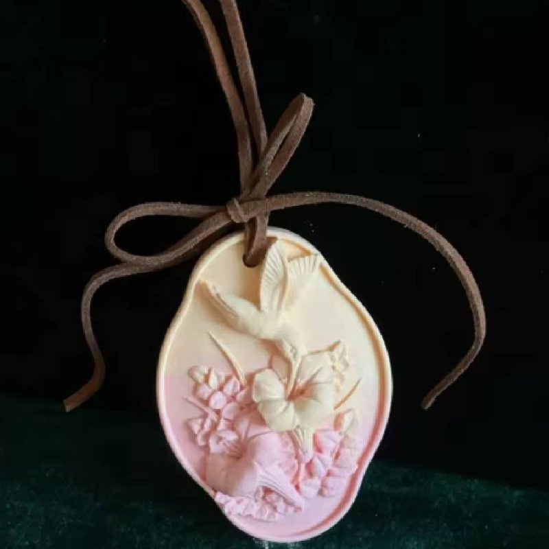 Haz ambientadores sólidos decorativos con este molde de silicona lleno de detalles. Ideal para colgar en coche o armarios. - Cóm