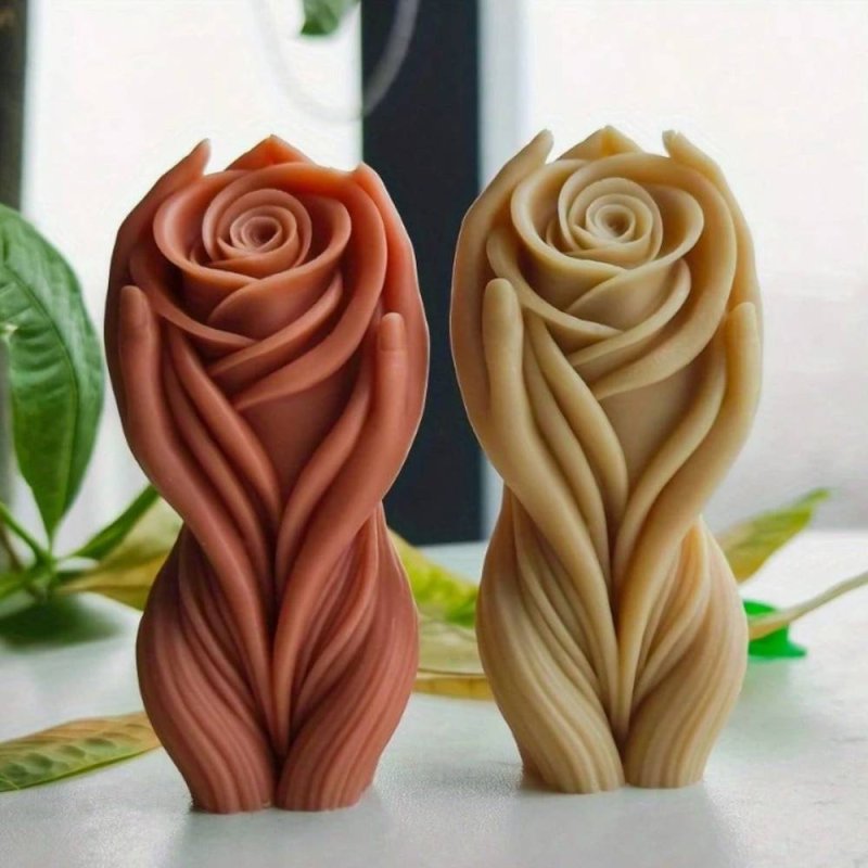 Vela decorativa con forma de rosa protegida por manos. Molde detallado, ideal para regalos simbólicos o decoración. - Cómo hacer