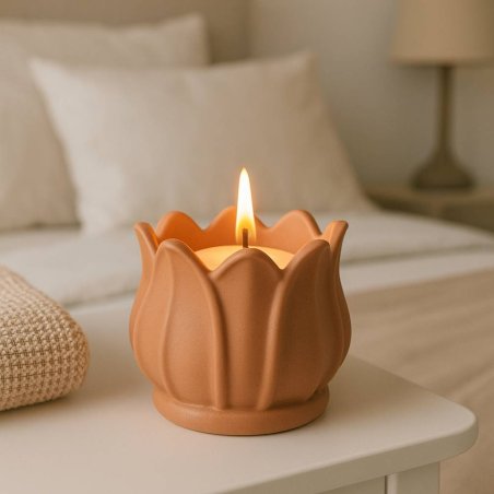 Haz recipientes para velas con el molde tulipán de Gran Velada. Silicona flexible, fácil de desmoldar, ideal para cemento, resin
