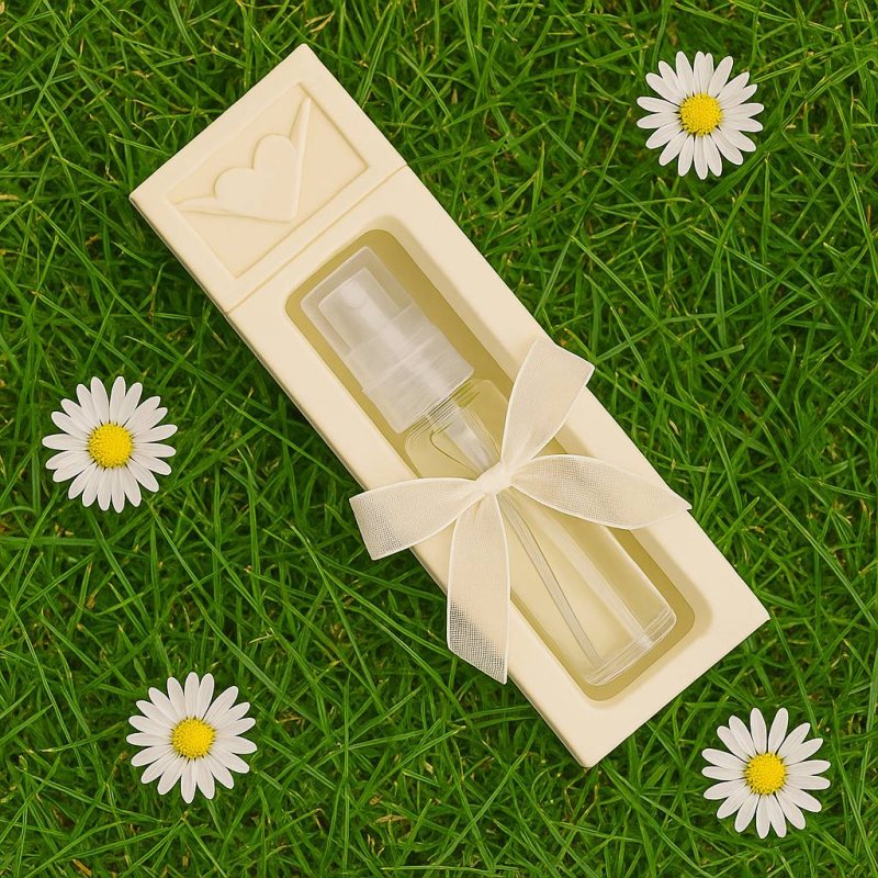Molde de silicona con relieve de sobre y corazón, ideal para hacer soportes de perfume en resina, escayola o cemento. Flexible y