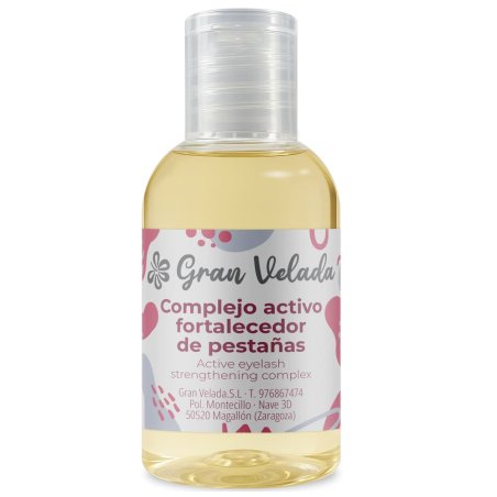 Compra Complejo fortalecedor de pestañas en Gran Velada. Con aceites vegetales y vitamina E, ideal para nutrir y proteger tus pe