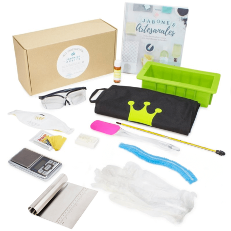 En Gran Velada puedes comprar este kit de iniciación a los jabones de aceite, con los utensilios básicos que no te pueden faltar