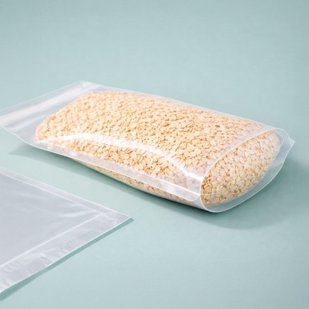 Bolsa de polipropileno, transparente y estable, con base y cierre zip. Tamaño 110×185×65 mm. Ideal para sales, polvos y producto