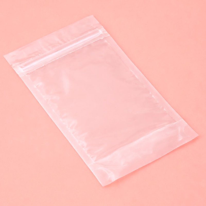 Bolsa de polipropileno, transparente y estable, con base y cierre zip. Tamaño 85 x 145 x 50 mm. Ideal para sales, polvos y produ