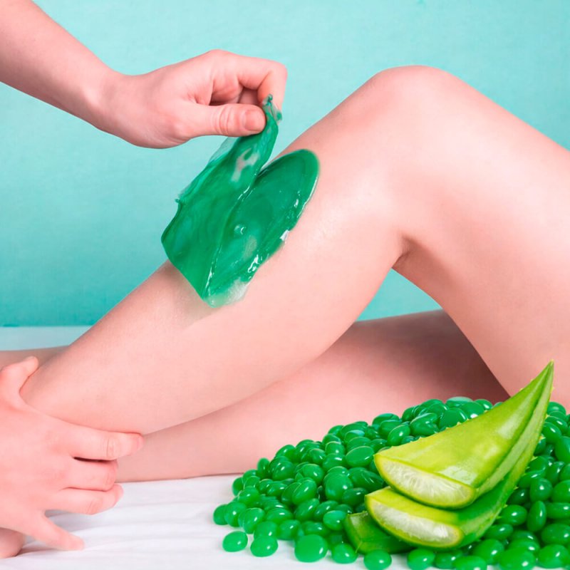 Perlas de cera depilatoria para eliminar el vello desde la raíz. Formato que permite fundir solo la cantidad necesaria. ¡Disponi