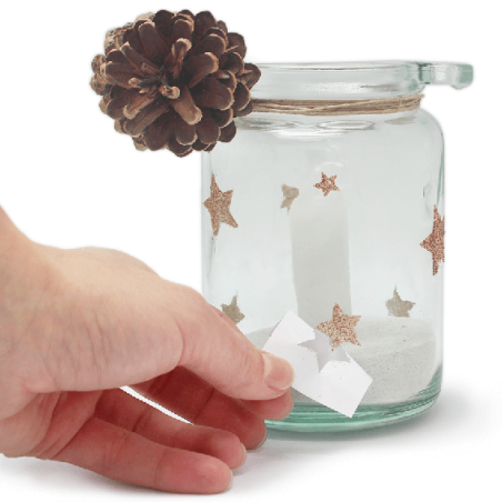 En Gran Velada puedes comprar plantilla de estrellas pequeñas para decorar y hacer manualidades. Es autoadhesiva, muy facil de u